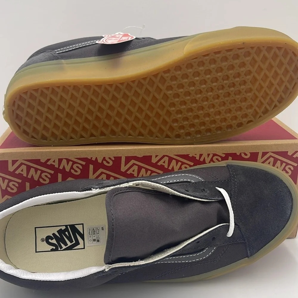 Vans Men’s Style 36 Gum Asphalt
VN0A54F6107 Sneakers - Picture 3 of 16